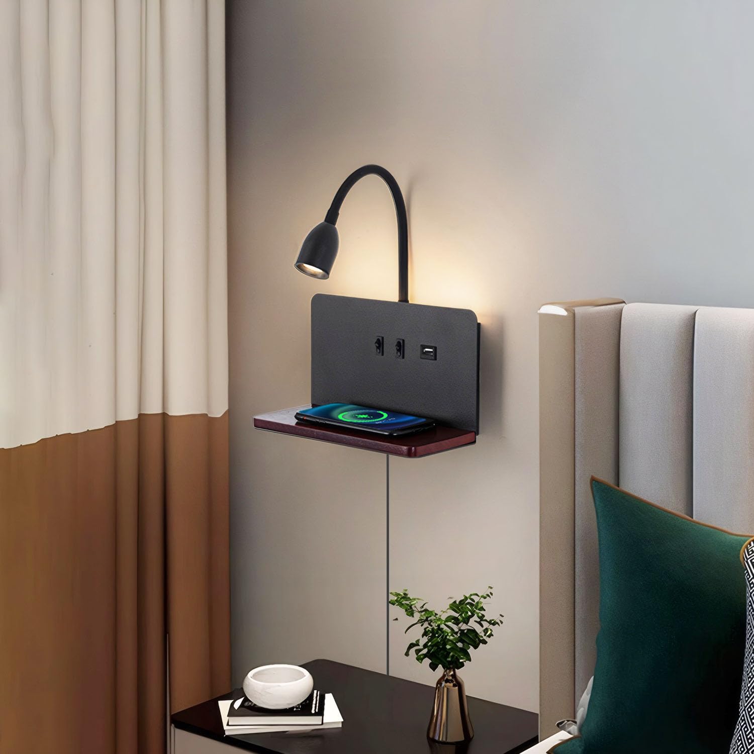 Weiß LED Innen Wandleuchte mit Stecker, Schlafzimmer Wandlampe mit USB-AnschlüSse und 10W Wireless Charger, Verstellbare und Flexible Schwanenhals Leselampe, 3000K Bettlampe mit Hintergrundbeleuchtung